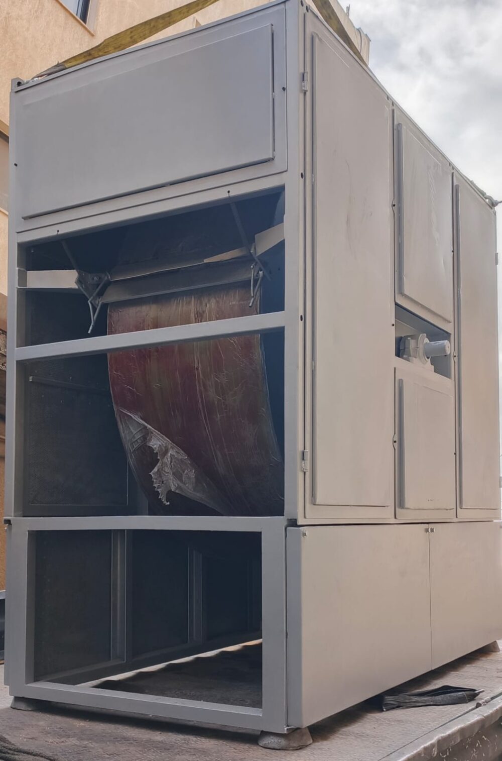 فرن دوار لخبز التنور