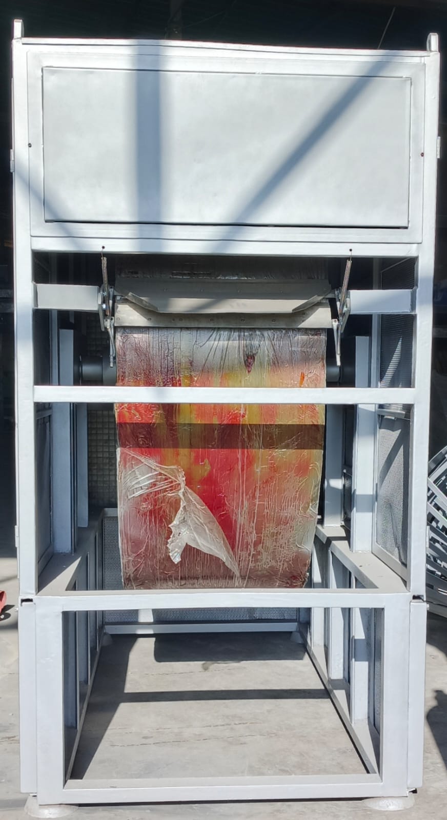 فرن دوار لخبز التنور